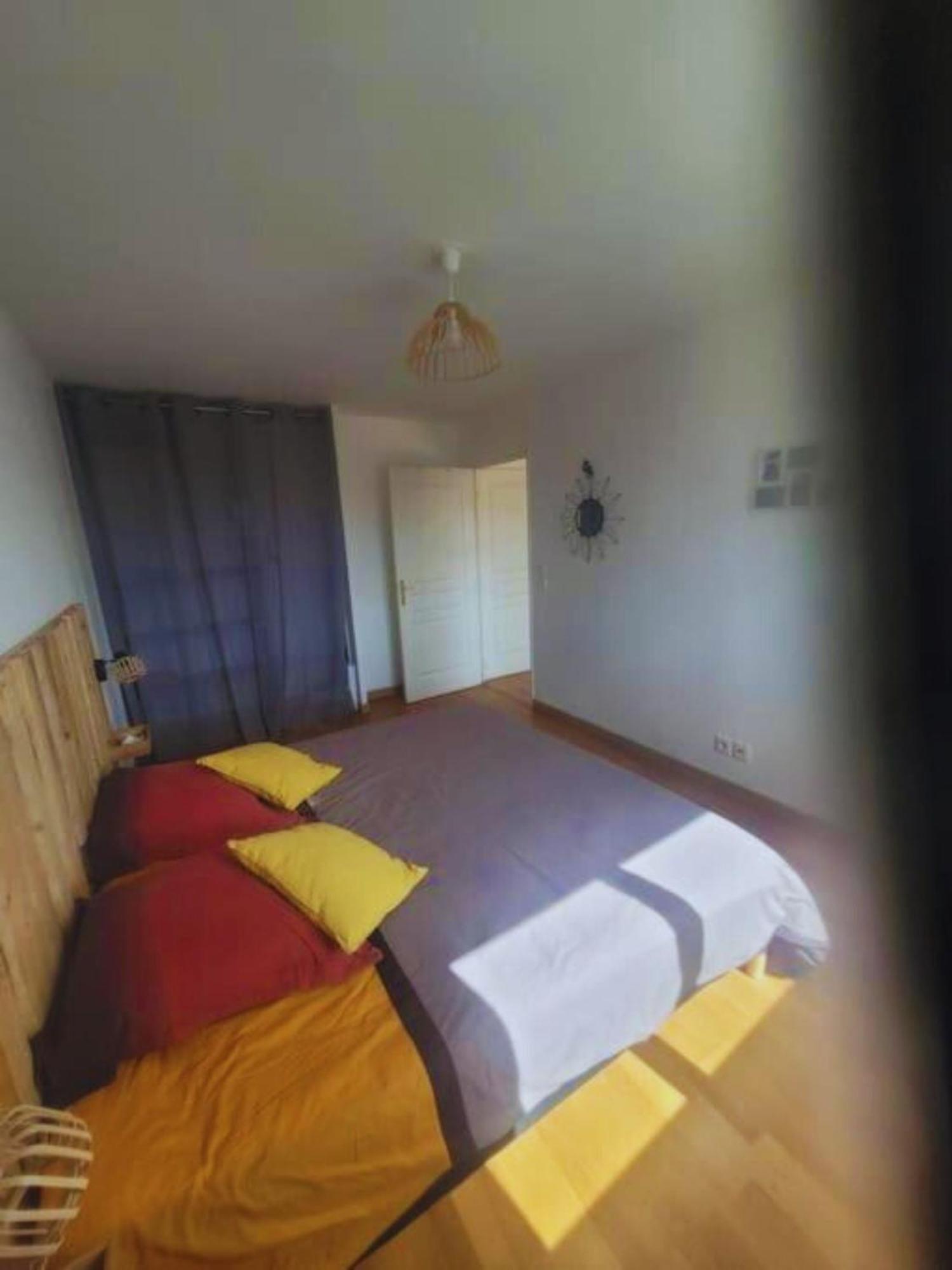 L'agreable Nid De Verdun. Apartment *